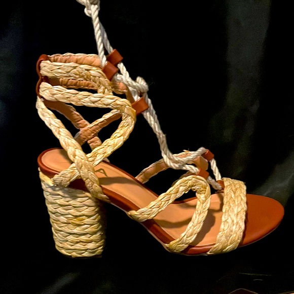 MIA high heel sandals-size 6.5 NEW-never worn! - Picture 1 of 7